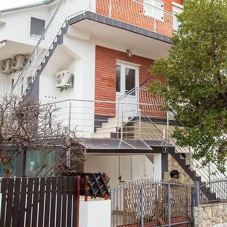 In With Sea View, Terrace, Air Conditioning, Wifi Apartment *